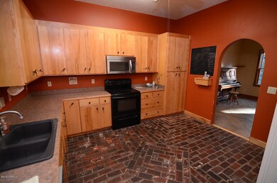 3 Kitchen