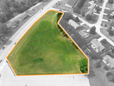The BENEFIT of this Commercial Lot (7)
