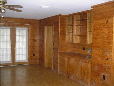 252 Pinehurst Cir, Hazlehurst, MS 39083 - photo 2