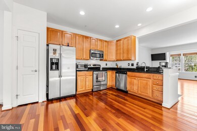 6822 Alexander Lawson, Elkridge, MD 21075 - photo 4