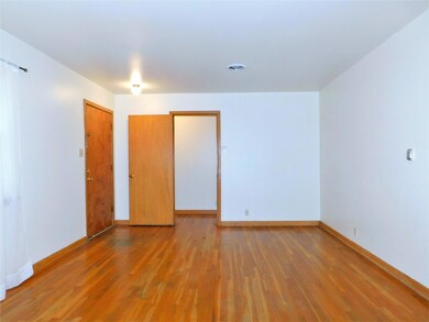 1713 Crescent St, Denton, TX 76201 - photo 5