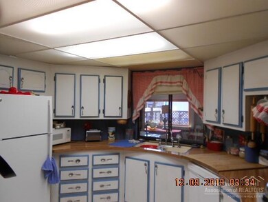 10100 NE Crooked River Dr unit 28, Redmond, OR 97756 - photo 3