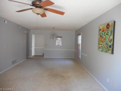Living Room/Dining Room