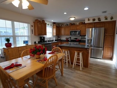 Eat In Kitchen