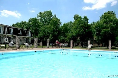 139 Peppertree Dr, Buffalo, NY 14228 - photo 4