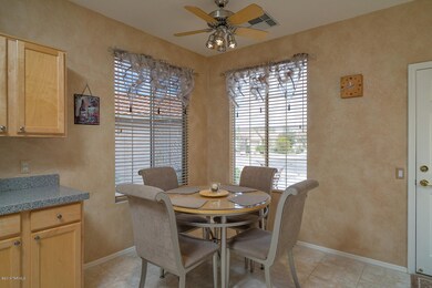 Breakfast Nook/Dining Area