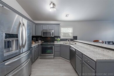 4200 S 202nd East Ave, Broken Arrow, OK 74014 - photo 7