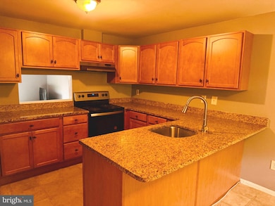 9021 Early April Way, Columbia, MD 21046 - photo 4