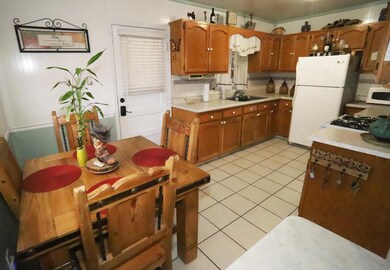 2603 Mckinley Ave, El Paso, TX 79930 - photo 5