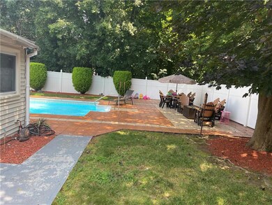 14 Independence Dr, Warwick, RI 02888 - photo 5