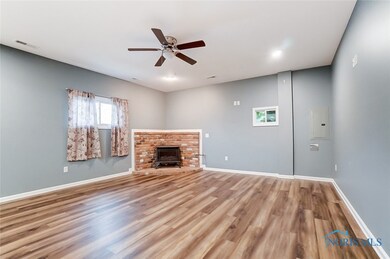 1459 N Genoa Clay Center Rd, Genoa, OH 43430 - photo 5