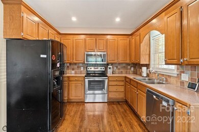 267 Scotts Creek Rd, Statesville, NC 28625 - photo 7