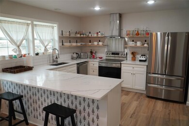 207 Oakhill Dr, Keene, TX 76059 - photo 3