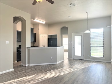 807 Cobble Gate Dr, Brenham, TX 77833 - photo 2