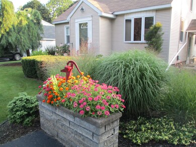 12 Englehart Dr, Schenectady, NY 12302 - photo 2