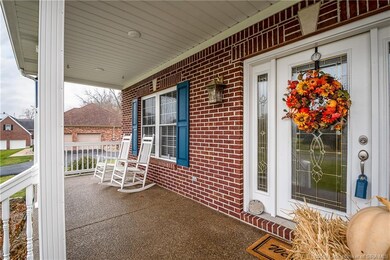 Look at that front porch! Enjoy an early morning v