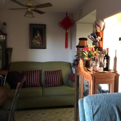 Living Rm 2