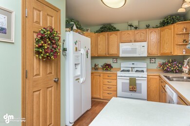 6200 Spruce Meadows Dr-print-020-16-Kitc