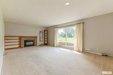 4480 Cheyenne Ave, Davenport, IA 52806 - photo 6