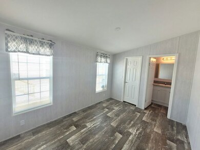 4125 Park St N unit 109, Saint Petersburg, FL 33709 - photo 4