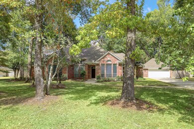 419 Monarch Oak Dr, Magnolia, TX 77354 - photo 2