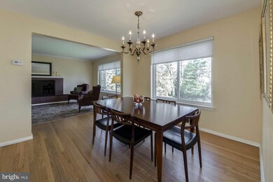 2833 Cleave Dr, Falls Church, VA 22042 - photo 6