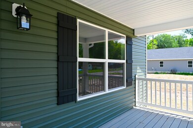 871 Mattox Ave, Colonial Beach, VA 22443 - photo 4