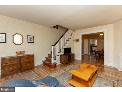 533 E Broad St, Souderton, PA 18964 - photo 3