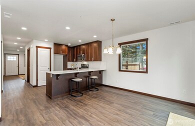 9534 Holly Dr unit B, Everett, WA 98204 - photo 6