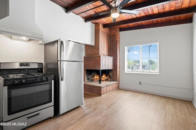 10-Kitchen & Dining