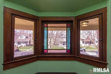 529 W 14th St, Davenport, IA 52803 - photo 6