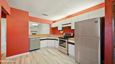 7701 Baymeadows Cir W #1061-4