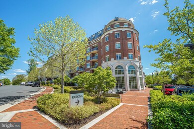 The Signet unit 309, McLean, VA 22101 - photo 4