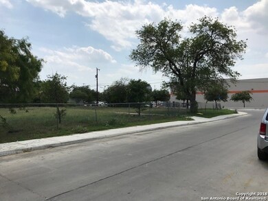 1410 E Sandalwood Ln, San Antonio, TX 78209 - photo 4