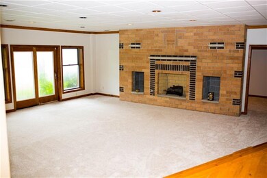 209 Briarwood, Indiana, PA 15701 - photo 4