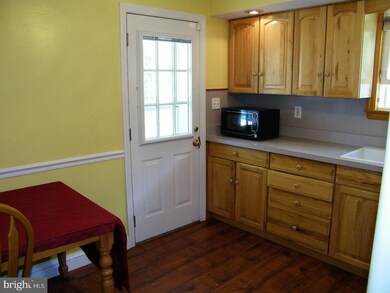 1329 Valley Rd, Woodlyn, PA 19094 - photo 5