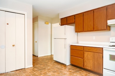 3627 13th Ave N, Grand Forks, ND 58203 - photo 2