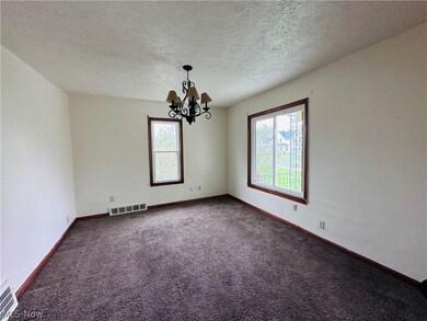 1754 E 30th St, Lorain, OH 44055 - photo 3