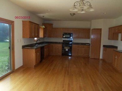 18577 Walnut Ave, Country Club Hills, IL 60478 - photo 6