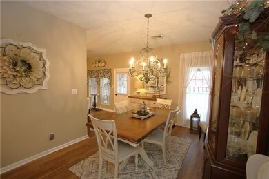 Separate 17x10 Formal Dining Room w/ Candle-Style