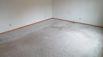 325 16th Ave NE, Jamestown, ND 58401 - photo 6