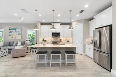 2298 Marquesa Cir, Naples, FL 34112 - photo 6