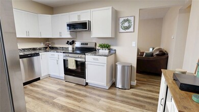 310 E Wright St, Sullivan, IL 61951 - photo 6