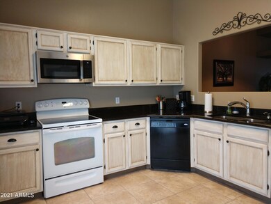 GREAT KITCHEN W/NEWER MICROWAVE