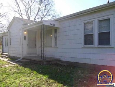 2406 SW Buchanan St, Topeka, KS 66611 - photo 2