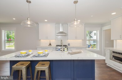 710 Bay Ridge Ave, Annapolis, MD 21403 - photo 6