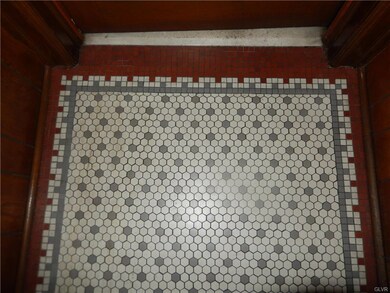 319 N 15th St, Allentown, PA 18102 - photo 2