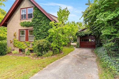 58 Middle Rd, Portsmouth, NH 03801 - photo 2