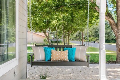 110 W Hackberry St, Fredericksburg, TX 78624 - photo 7