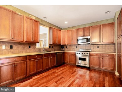 910 Denston Rd, West Deptford, NJ 08086 - photo 4